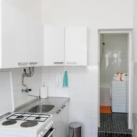 Heliva - Studio Apartment